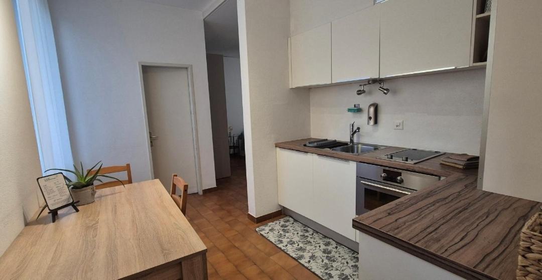 Casa Del Sole Apartment Локарно Стая снимка